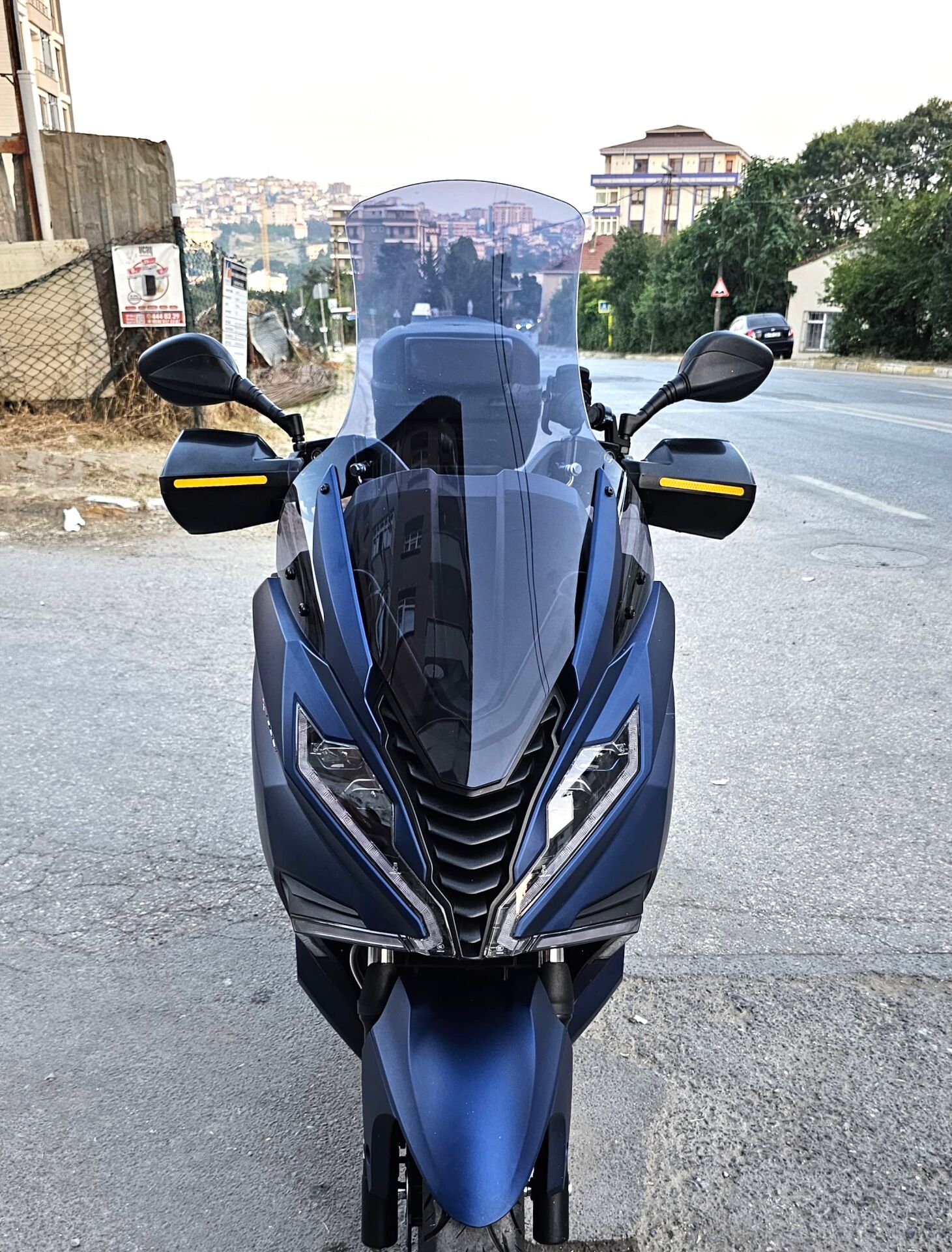 MOTOCAM Arora GT 125 Ön Cam 2023-2026 Model 83cm Füme Renkli 4mm UZUN
