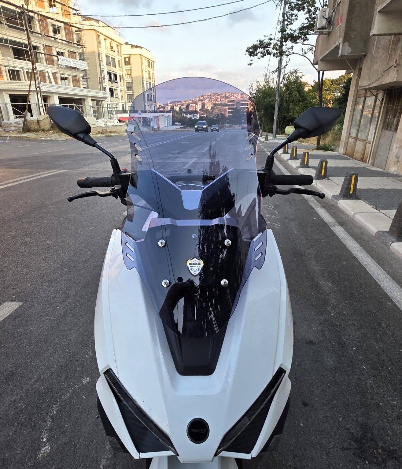 MOTOCAM RKS Vieste 249 Ön Cam 2022-2026 Model 55cm Füme Renkli 4mm KISA