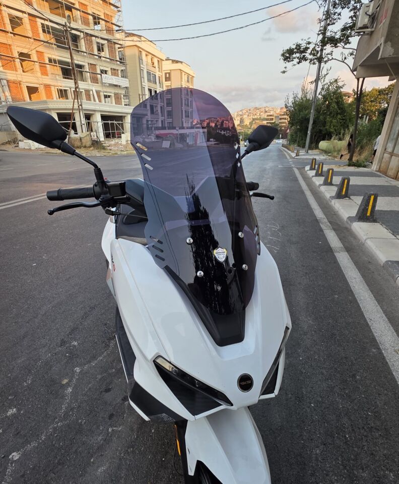 MOTOCAM RKS Vieste 249 Ön Cam 2022-2026 Model 55cm Siyah Renkli 4mm KISA