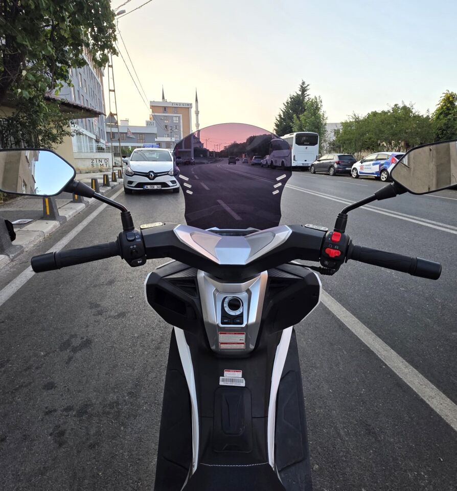 MOTOCAM RKS Vieste 249 Ön Cam 2022-2026 Model 55cm Siyah Renkli 4mm KISA