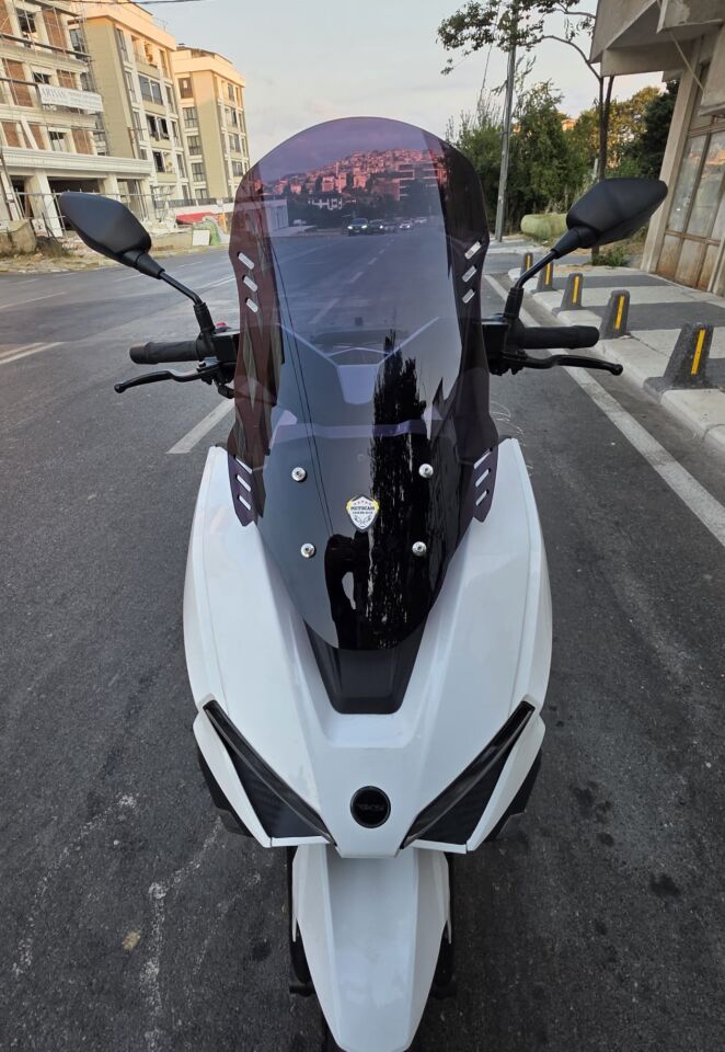 MOTOCAM RKS Vieste 249 Ön Cam 2022-2026 Model 55cm Siyah Renkli 4mm KISA