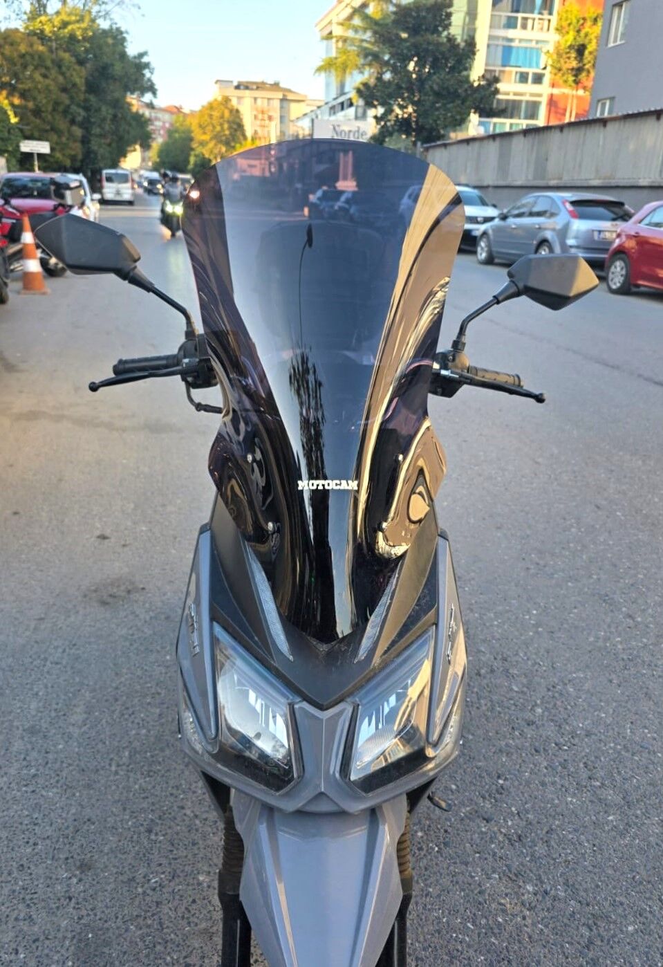 MOTOCAM Altai F3 Max Ön Cam 2024-2026 Model 63cm Siyah Renkli 4mm