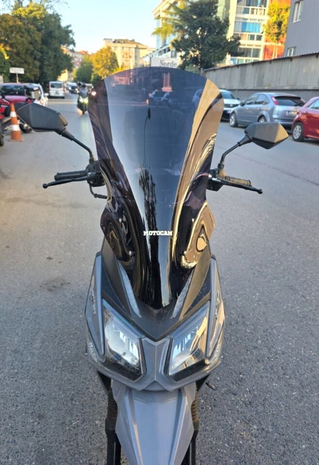 MOTOCAM Altai F3 Max Ön Cam 2024-2026 Model 63cm Siyah Renkli 4mm