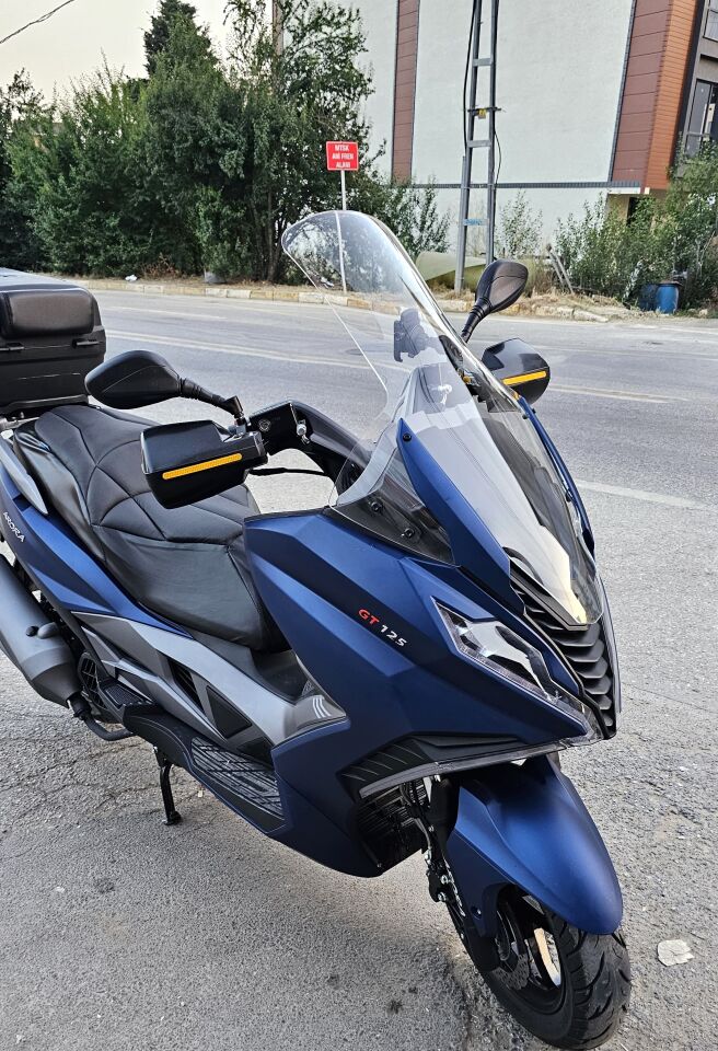 MOTOCAM Arora GT 125 Ön Cam 2023-2026 Model 83cm Şeffaf Renkli 4mm UZUN