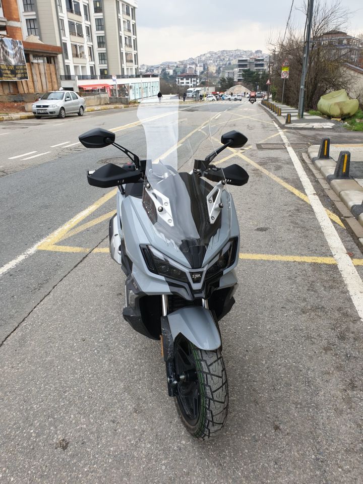 Sym Adx 300 Ön Cam 2024-2025 Model 75 CM - Şeffaf Renkli