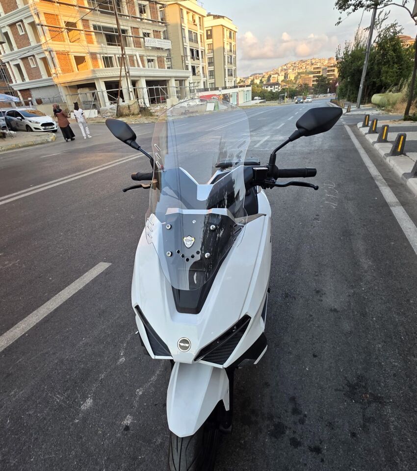 MOTOCAM RKS Vieste 249 Ön Cam 2022-2026 Model 55cm Şeffaf Renkli 4mm KISA