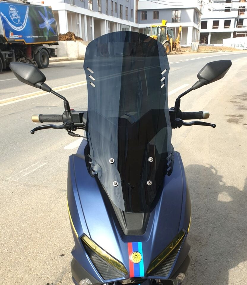 MOTOCAM RKS Vieste 249 Ön Cam 2022-2026 Model 65cm Siyah Renkli 4mm ORTA BOYLU