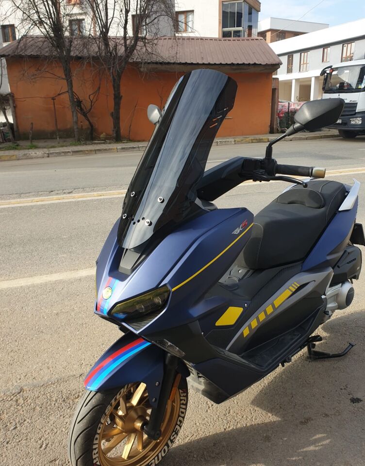 MOTOCAM RKS Vieste 249 Ön Cam 2022-2026 Model 65cm Siyah Renkli 4mm ORTA BOYLU