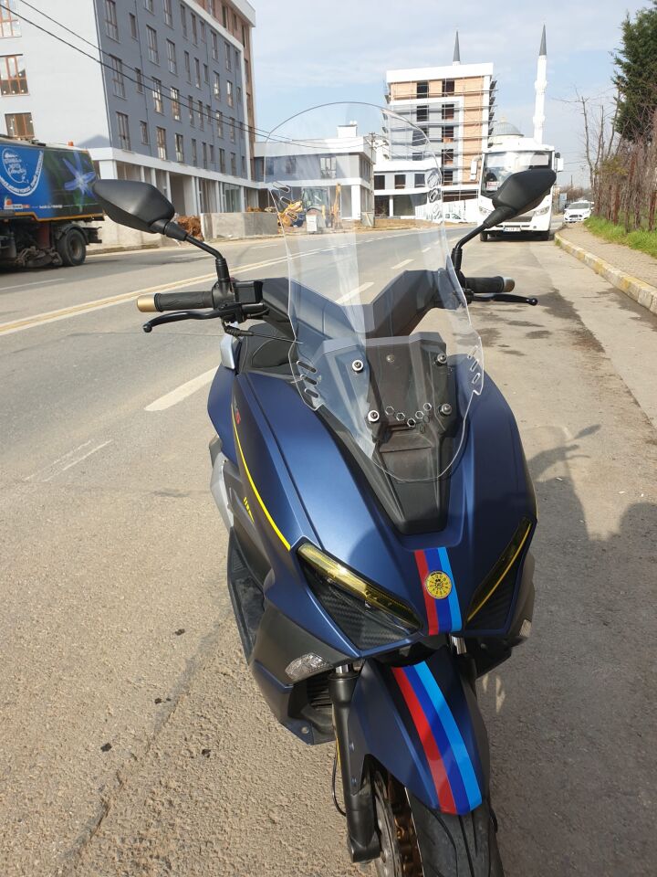 MOTOCAM RKS Vieste 249 Ön Cam 2022-2026 Model 65cm Şeffaf Renkli 4mm ORTA BOYLU