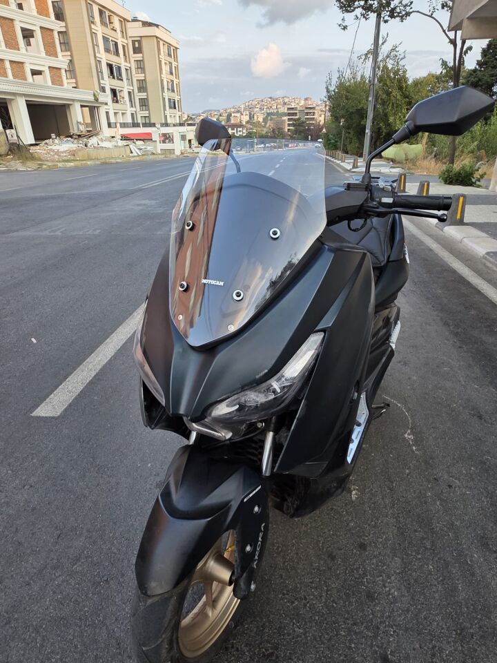 MOTOCAM Arora Max PRO 125 Ön Cam 2023-2026 Model 43cm Şeffaf Renkli 4mm SPORTİF