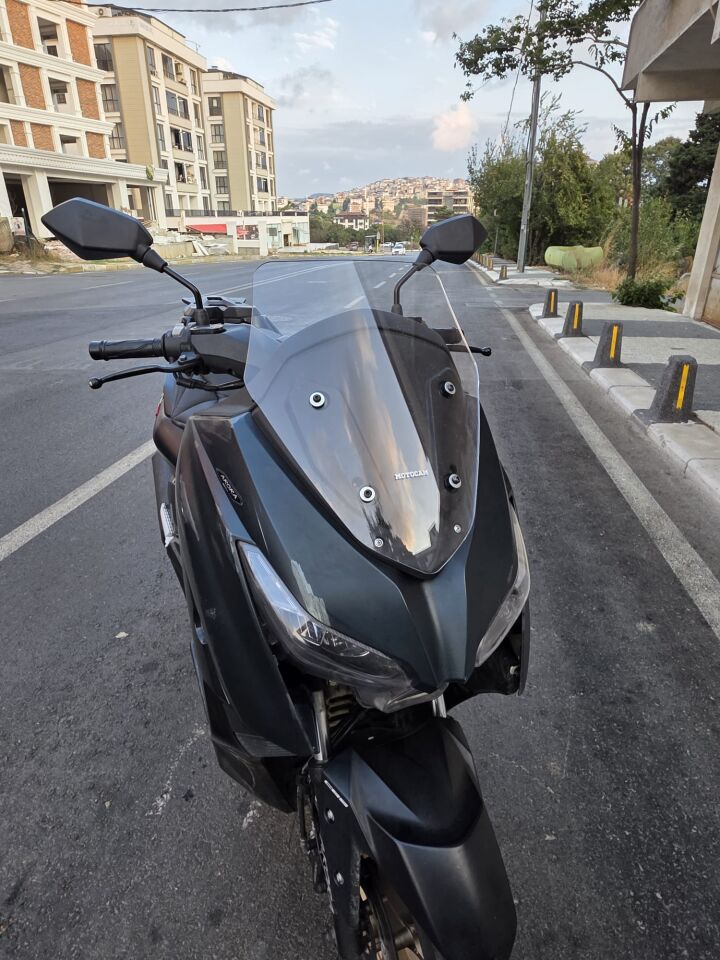 MOTOCAM Arora Max PRO 125 Ön Cam 2023-2026 Model 43cm Şeffaf Renkli 4mm SPORTİF