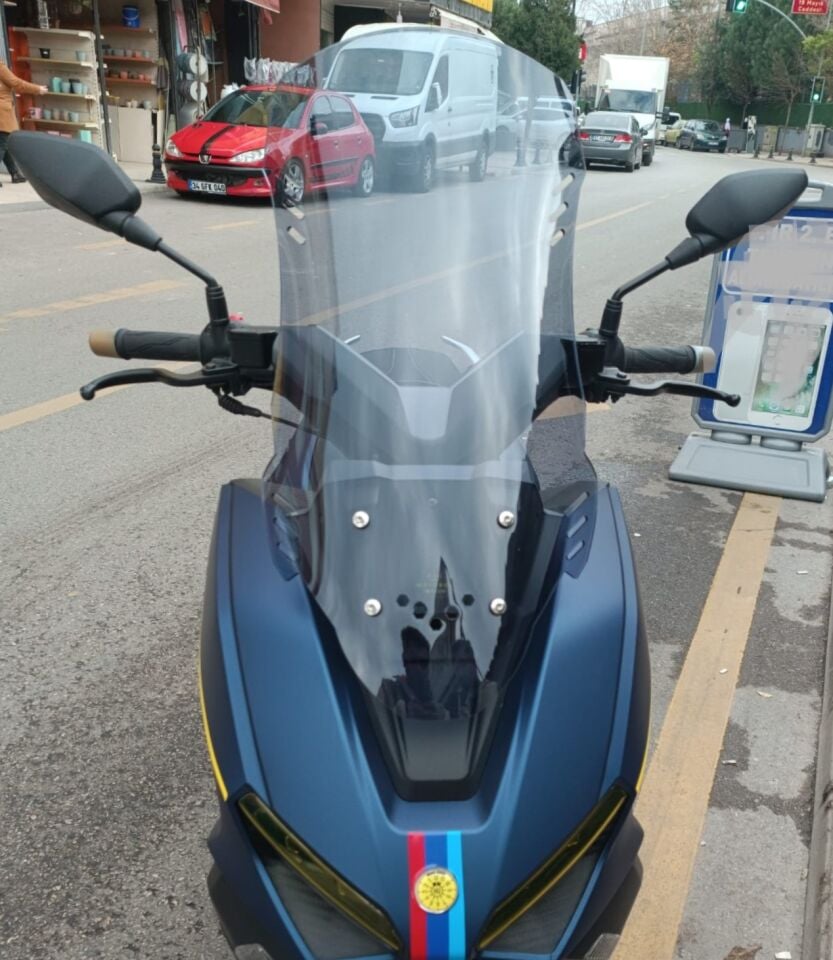 MOTOCAM RKS Vieste 249 Ön Cam 2022-2026 Model 75cm Füme Renkli 4mm UZUN