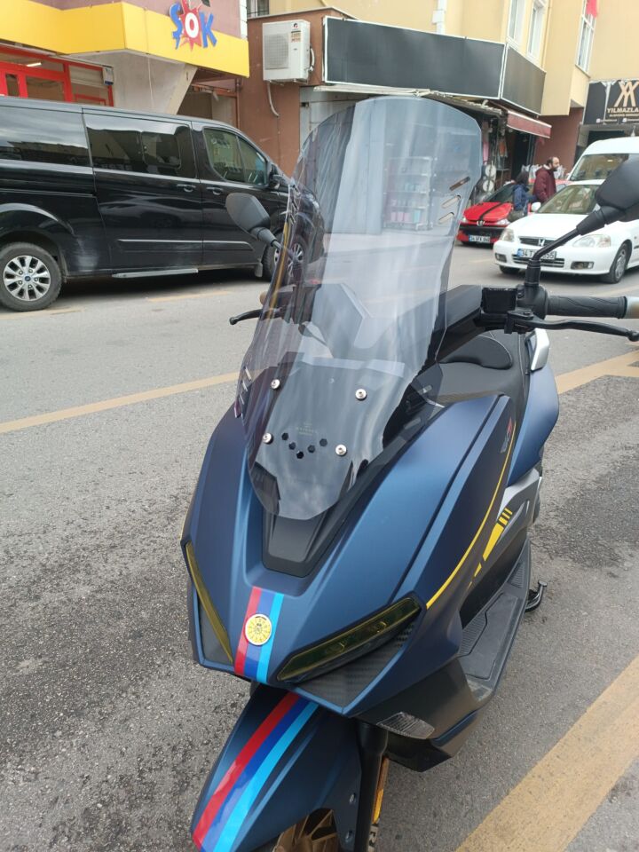 MOTOCAM RKS Vieste 249 Ön Cam 2022-2026 Model 75cm Füme Renkli 4mm UZUN