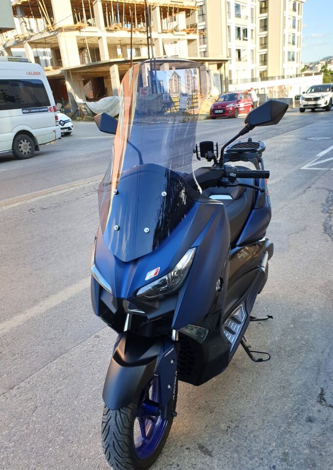 MOTOCAM Arora Max PRO 125 Ön Cam 2023-2026 Model 65cm Füme Renkli 4mm ORTA BOYLU