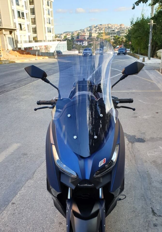 MOTOCAM Arora Max PRO 125 Ön Cam 2023-2026 Model 65cm Füme Renkli 4mm ORTA BOYLU