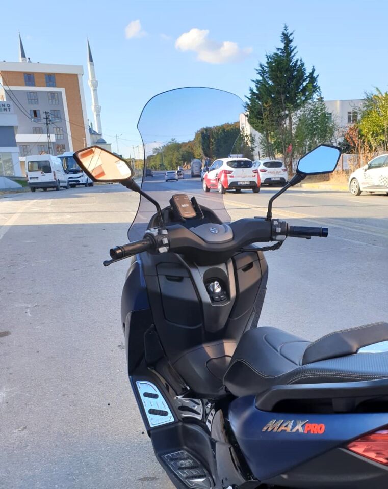 MOTOCAM Arora Max PRO 125 Ön Cam 2023-2026 Model 75cm Füme Renkli 4mm UZUN