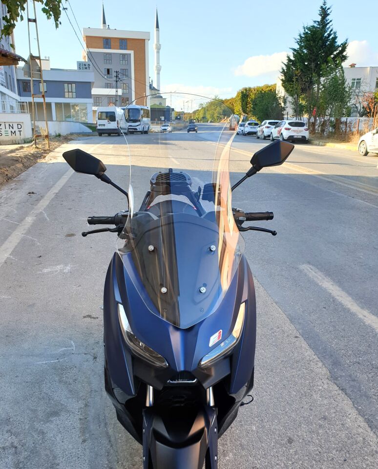 MOTOCAM Arora Max PRO 125 Ön Cam 2023-2026 Model 75cm Şeffaf Renkli 4mm UZUN