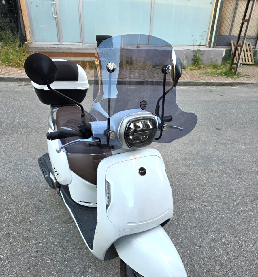 MOTOCAM RKS VPS 125 Ön Cam 2022-2026 Model 42cm Füme Renkli 4mm Elcikli APARATSIZ
