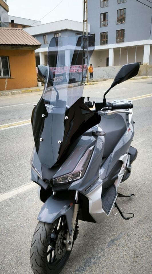 MOTOCAM Arora Max PRO 125 Ön Cam 2023-2026 Model 78cm Füme Renkli 4mm UZUN
