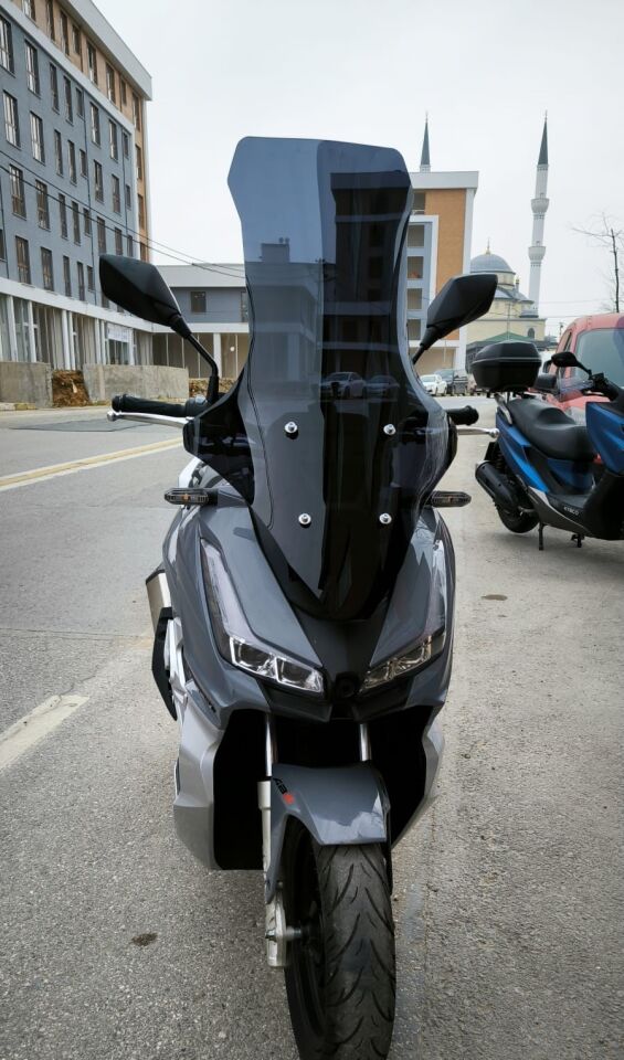 MOTOCAM Arora Max PRO 125 Ön Cam 2023-2026 Model 78cm Siyah Renkli 4mm UZUN