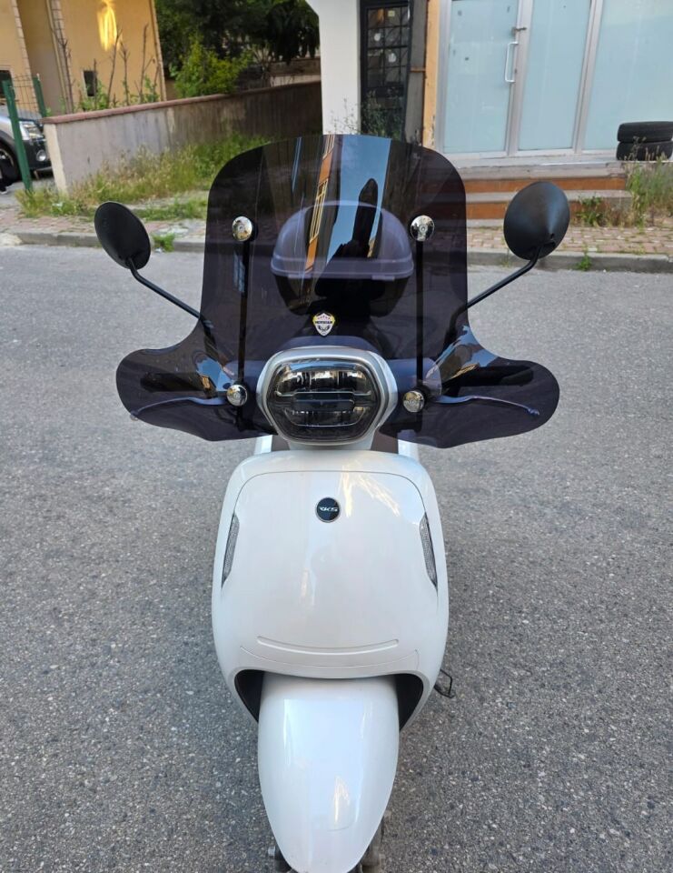 MOTOCAM RKS VPS 125 Ön Cam 2022-2026 Model 42cm Siyah Renkli 4mm Elcikli APARATSIZ
