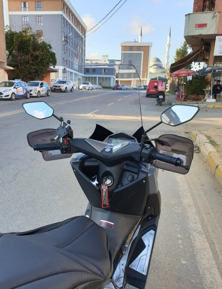 MOTOCAM Arora Max PRO 125 Ön Cam 2023-2026 Model 78cm Şeffaf Renkli 4mm UZUN