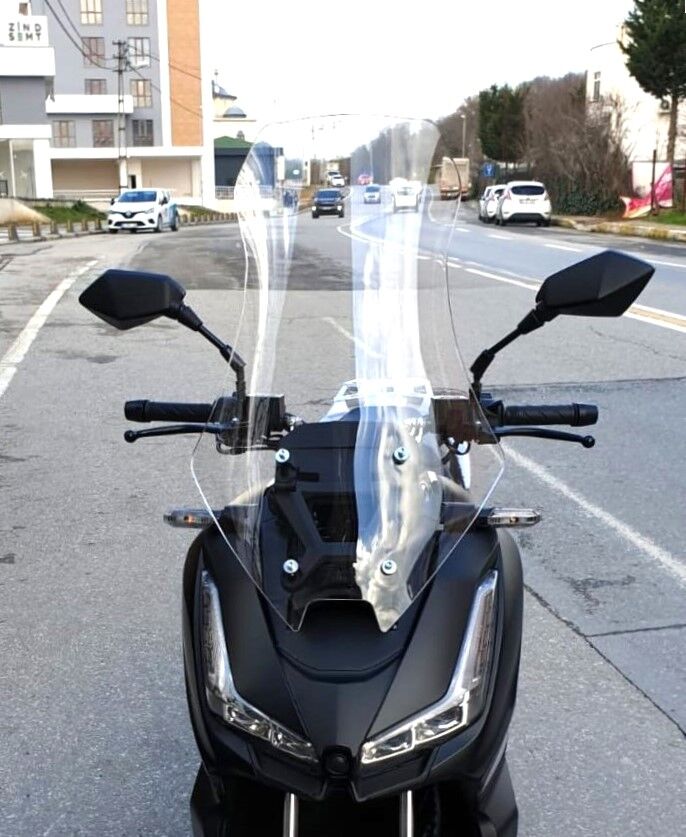 MOTOCAM Salcano Wind 150 Ön Cam 2023-2026 Model 68cm Şeffaf Renkli 4mm