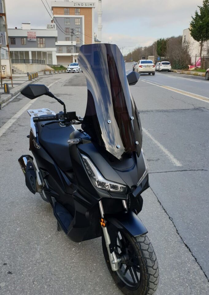 MOTOCAM Salcano Wind 150 Ön Cam 2023-2026 Model 75cm Siyah Renkli 4mm