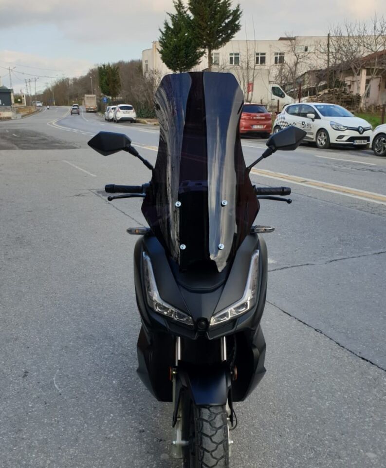 MOTOCAM Salcano Wind 150 Ön Cam 2023-2026 Model 75cm Siyah Renkli 4mm