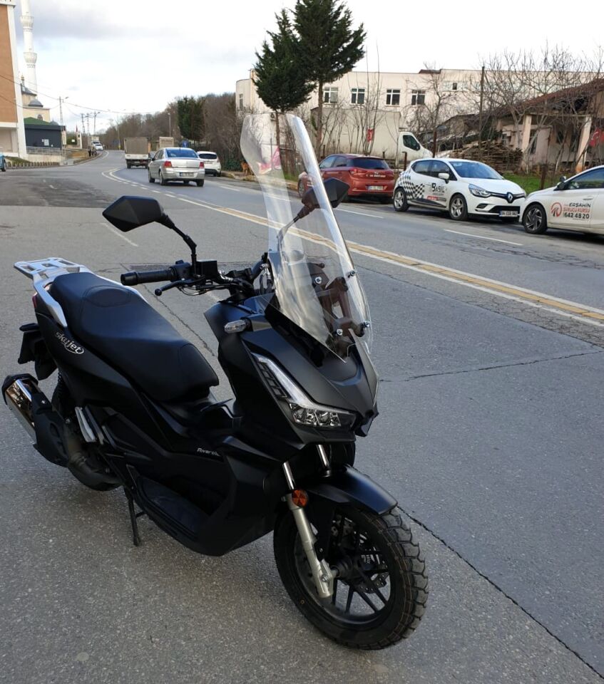 MOTOCAM Salcano Wind 150 Ön Cam 2023-2026 Model 75cm Şeffaf Renkli 4mm