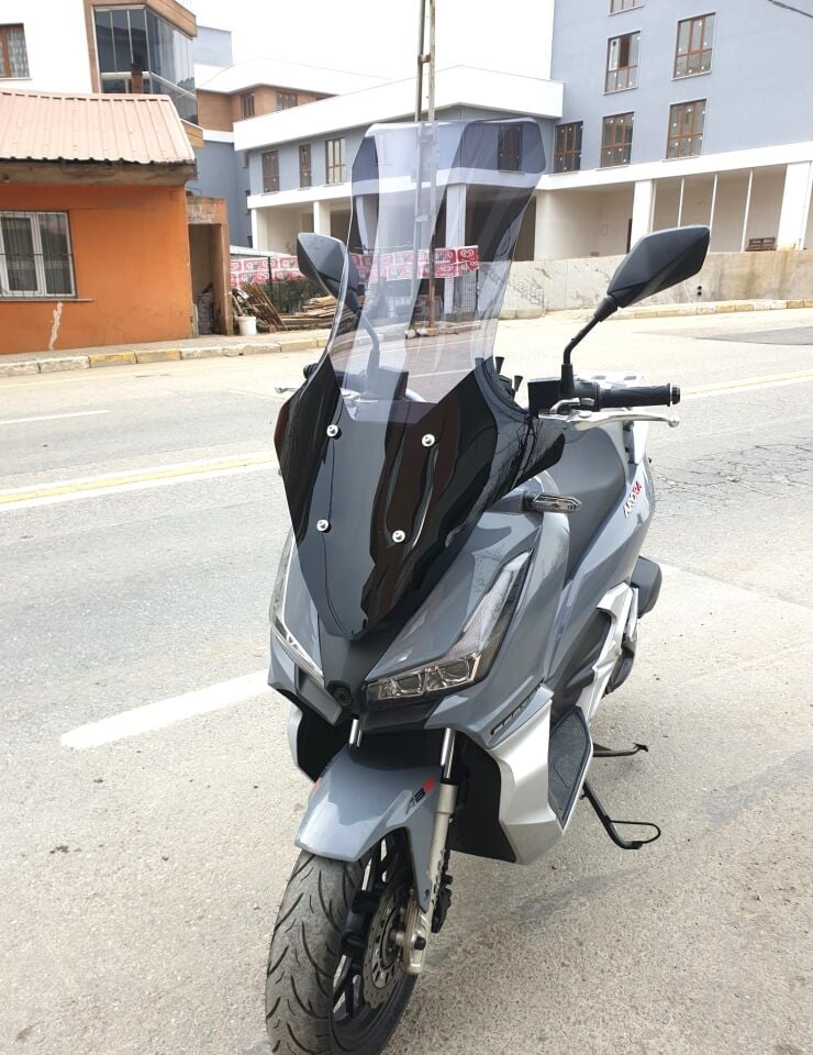 MOTOCAM Arora Max T Ön Cam 2022-2026 Model 78cm Füme Renkli 4mm UZUN