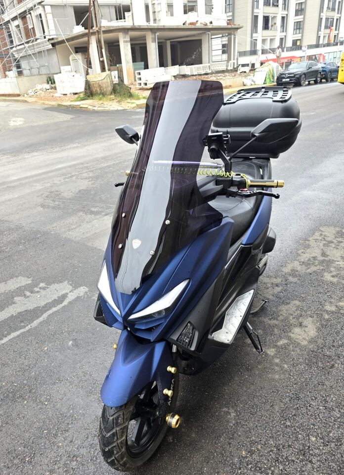 MOTOCAM Arora Max T Ön Cam 2022-2026 Model 78cm Siyah Renkli 4mm UZUN