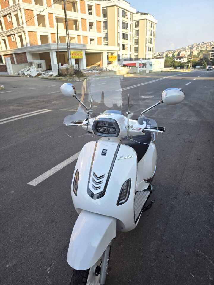 MOTOCAM Arora Safari 125 Ön Cam 2021-2026 Model 37cm Şeffaf Renkli 4mm APARATSIZ