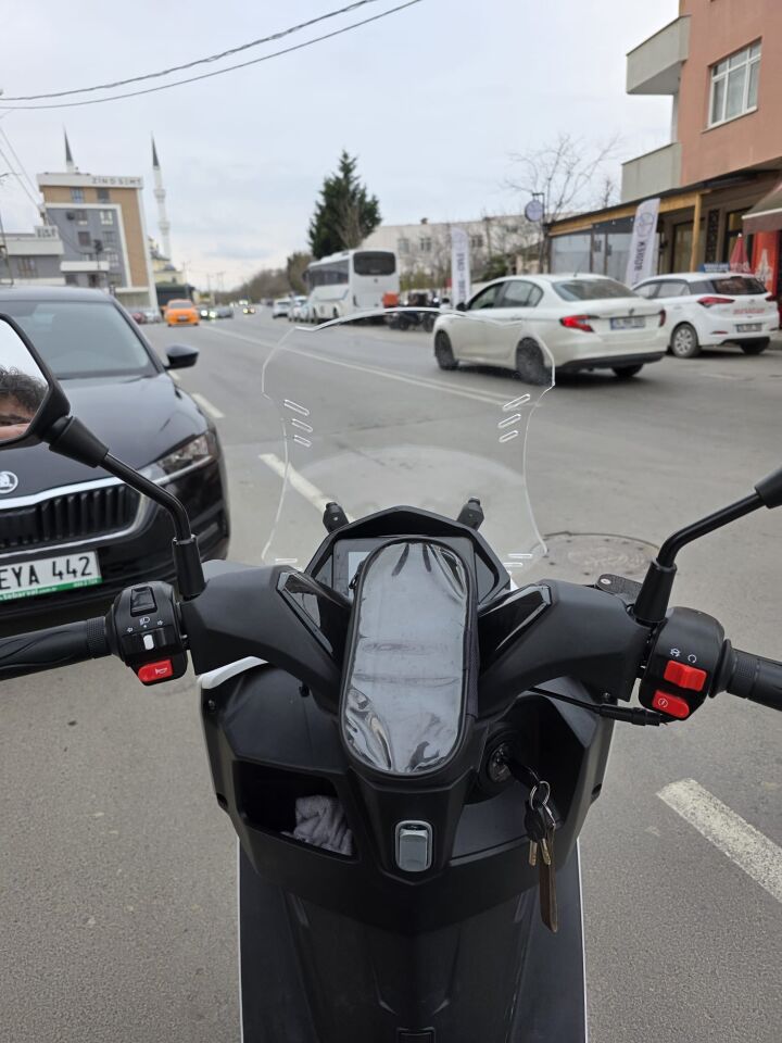 MOTOCAM SFM Lahos Ön Cam 2024-2026 Model 55cm Şeffaf Renkli 4mm