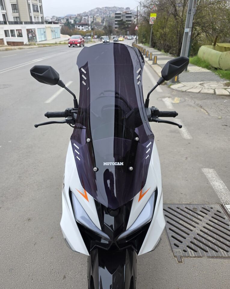 MOTOCAM SFM Lahos Ön Cam 2024-2026 Model 65cm Siyah Renkli 4mm