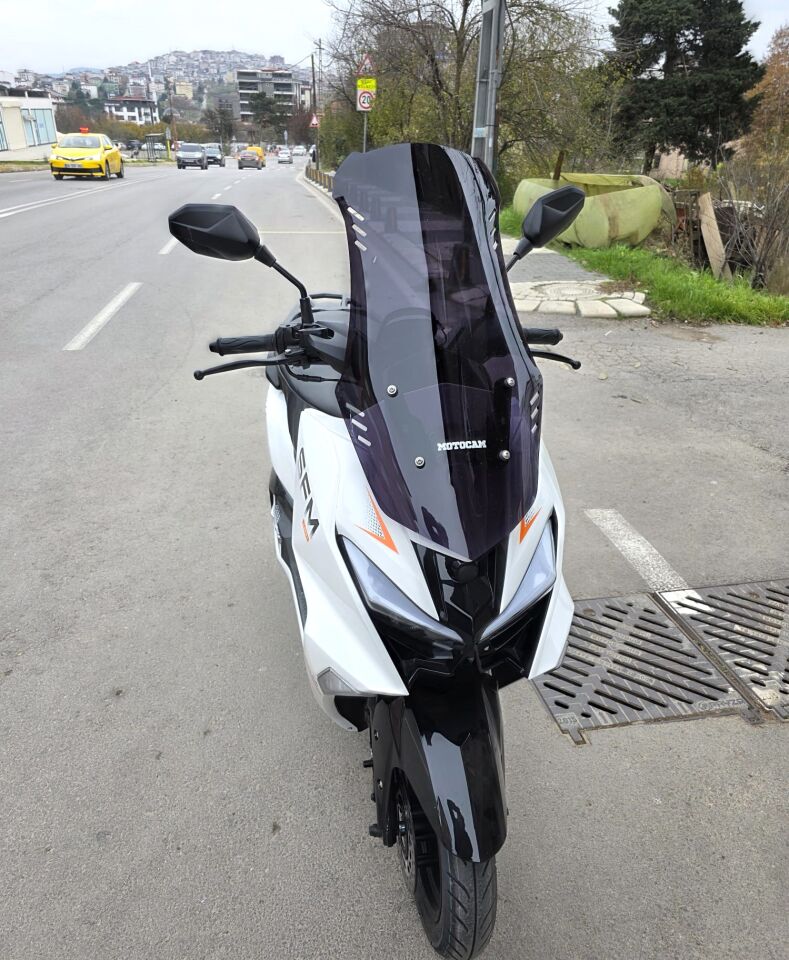 MOTOCAM SFM Lahos Ön Cam 2024-2026 Model 65cm Siyah Renkli 4mm