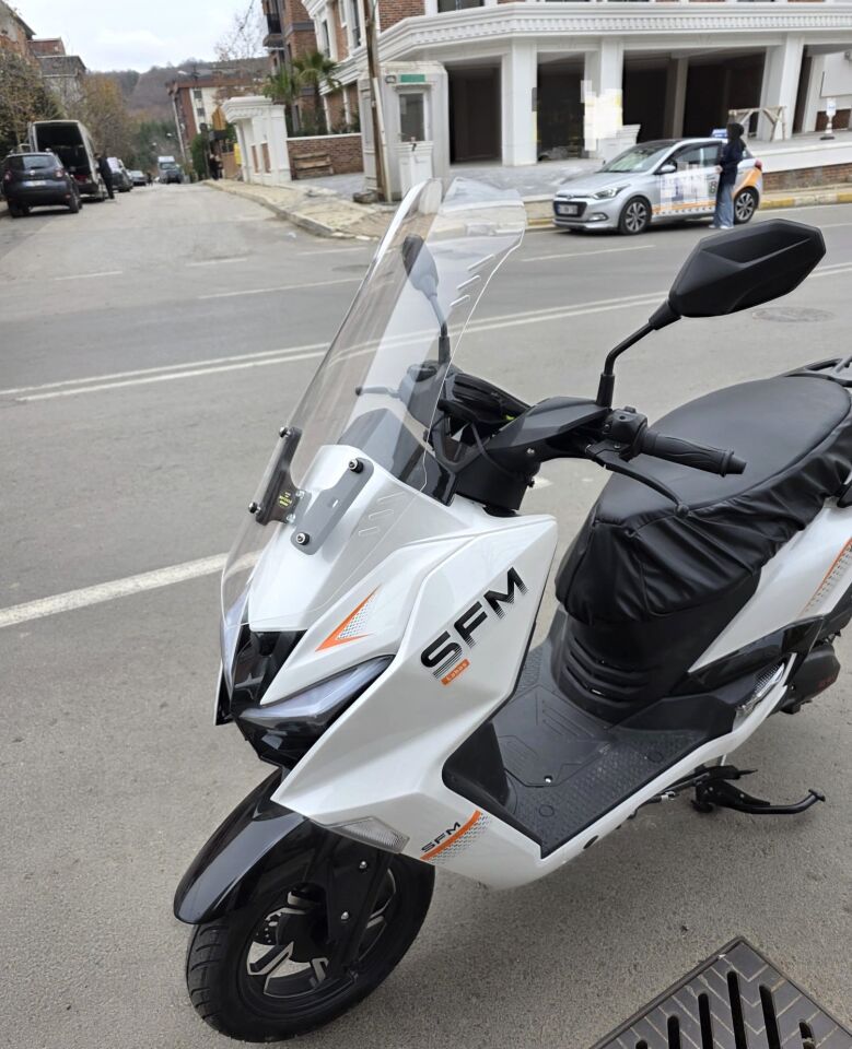 MOTOCAM SFM Lahos Ön Cam 2024-2026 Model 65cm Şeffaf Renkli 4mm