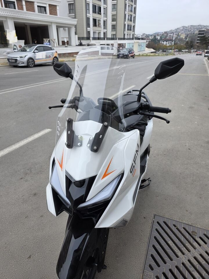MOTOCAM SFM Lahos Ön Cam 2024-2026 Model 65cm Şeffaf Renkli 4mm