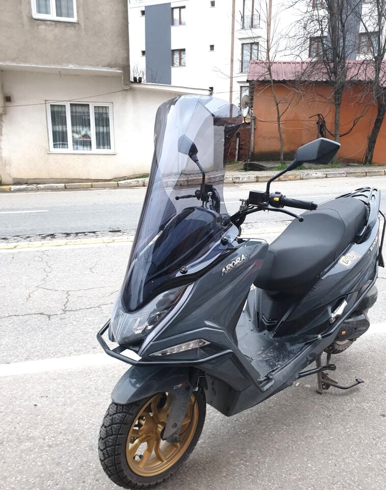 MOTOCAM Arora Safari PRO Ön Cam 2023-2026 Model 80cm Füme Renkli 4mm UZUN