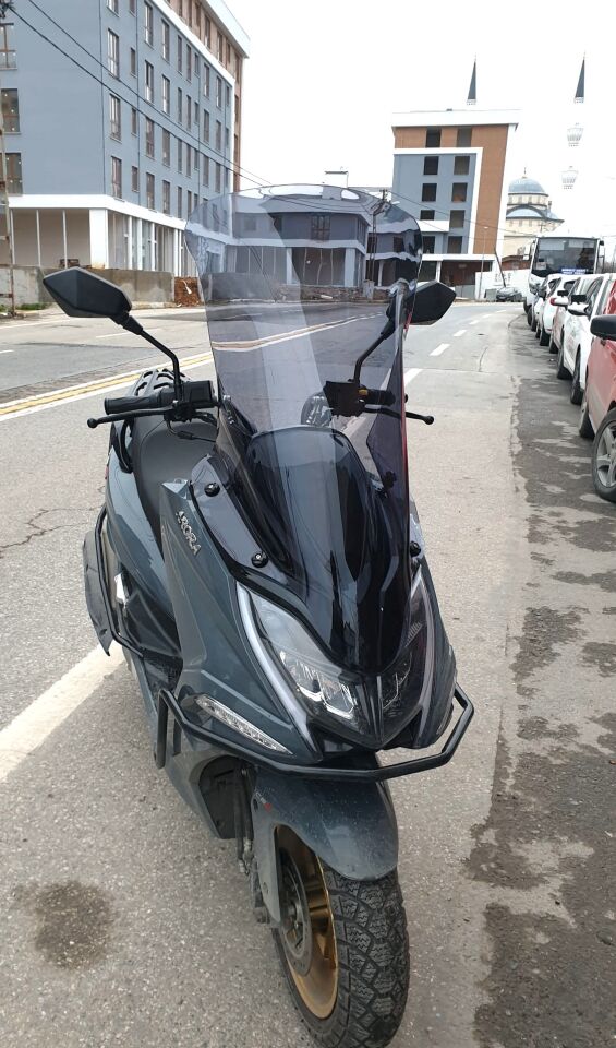 MOTOCAM Arora Safari PRO Ön Cam 2023-2026 Model 80cm Füme Renkli 4mm UZUN