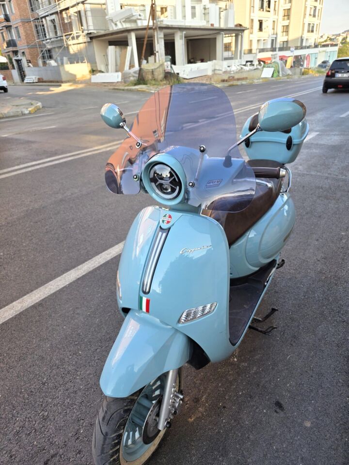 MOTOCAM Arora AR50 Cappucino Ön Cam 2020-2025 Model 39cm Füme Renkli 4mm APARATSIZ