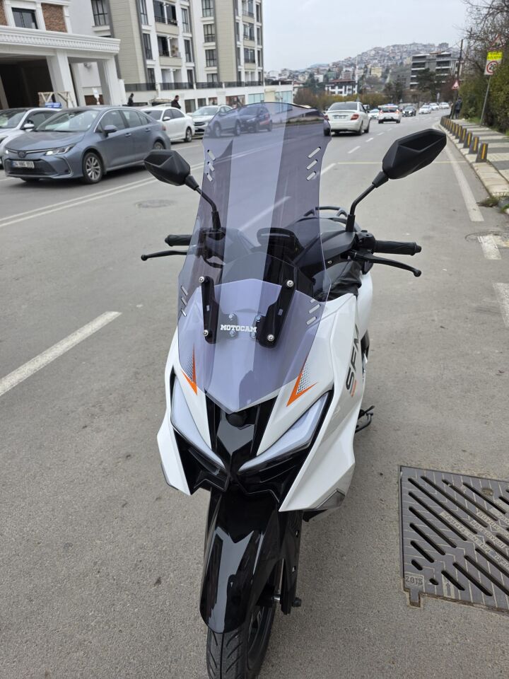 MOTOCAM SFM Lahos Ön Cam 2024-2026 Model 75cm Füme Renkli 4mm