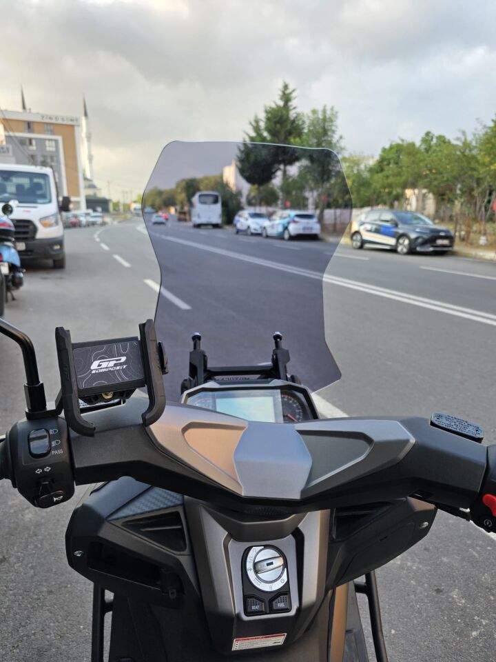 MOTOCAM RKS Lince 125 Ön Cam 2021-2026 Model 55cm Füme Renkli 4mm KISA