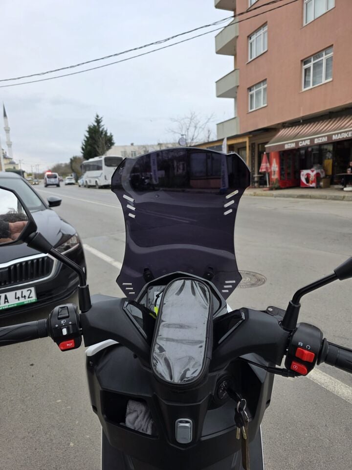 MOTOCAM SFM Lahos Ön Cam 2024-2026 Model 75cm Siyah Renkli 4mm