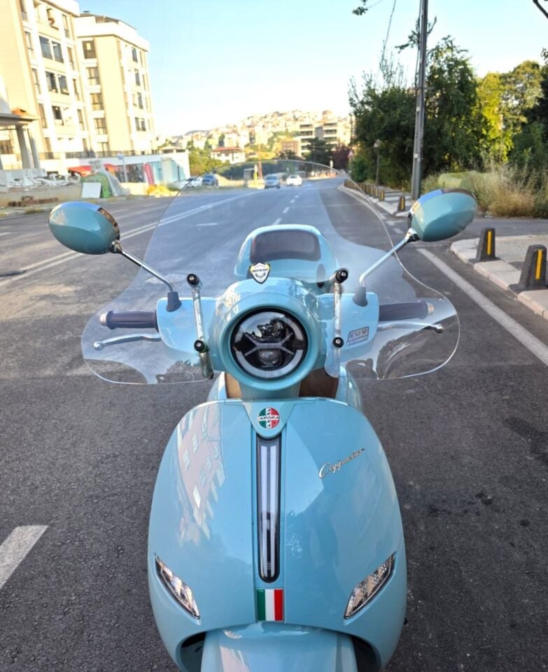 MOTOCAM Arora AR50 Cappucino Ön Cam 2020-2025 Model 39cm Şeffaf Renkli 4mm APARATSIZ