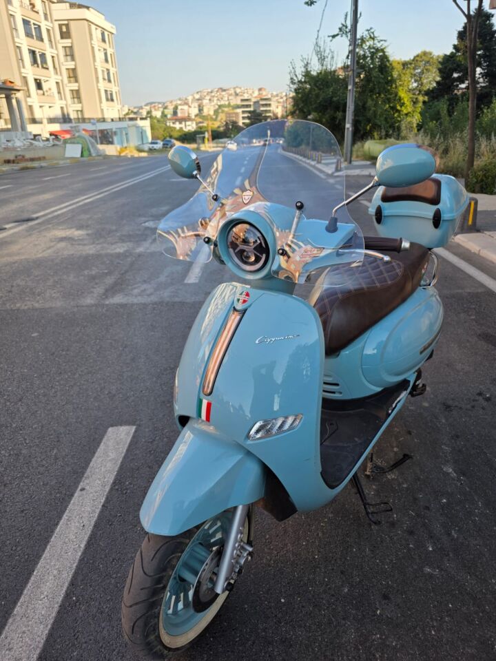 MOTOCAM Arora AR50 Cappucino Ön Cam 2020-2025 Model 39cm Şeffaf Renkli 4mm APARATSIZ