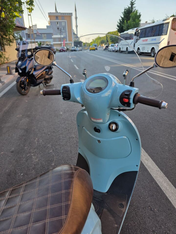 MOTOCAM Arora AR50 Cappucino Ön Cam 2020-2025 Model 39cm Şeffaf Renkli 4mm APARATSIZ