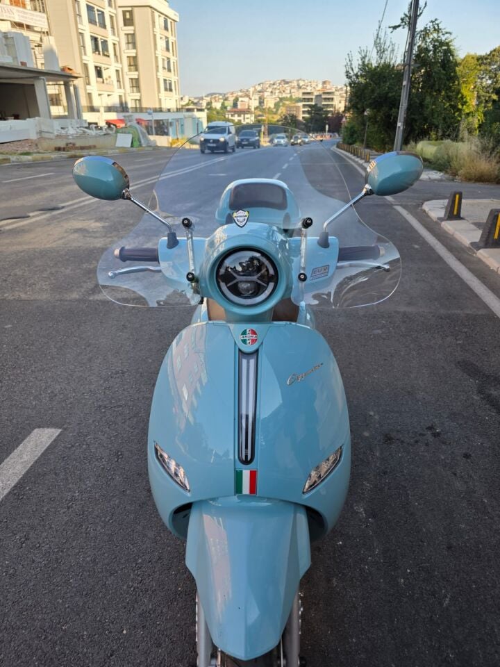 MOTOCAM Arora AR50 Cappucino Ön Cam 2020-2025 Model 39cm Şeffaf Renkli 4mm APARATSIZ
