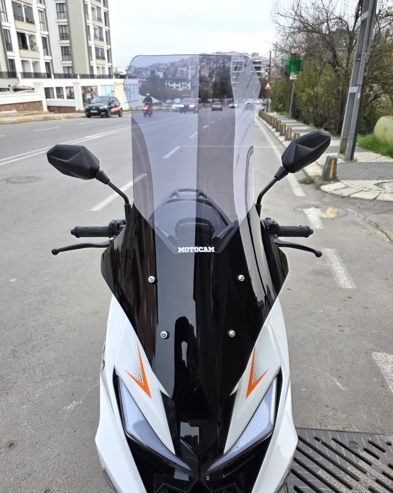 MOTOCAM SFM Lahos Ön Cam 2024-2026 Model 78cm Füme Renkli 4mm