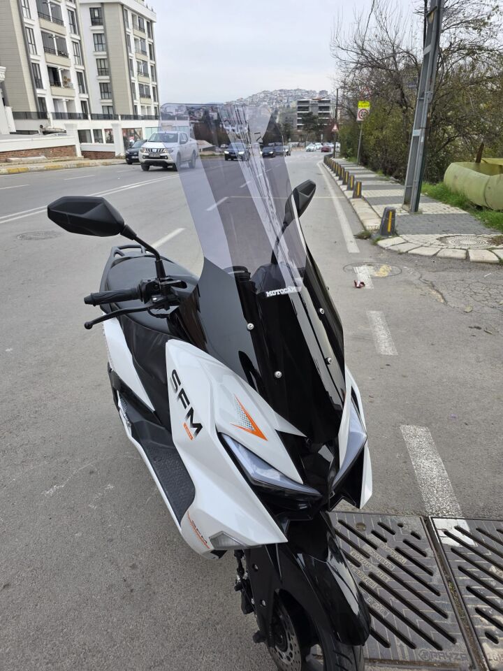 MOTOCAM SFM Lahos Ön Cam 2024-2026 Model 78cm Füme Renkli 4mm